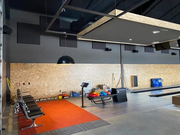 Level 5 drywall Bend Oregon commercial interior during ceiling and wall installation